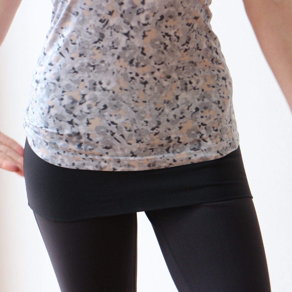 🍋 Lululemon Racerback tank - Picture 3 of 8